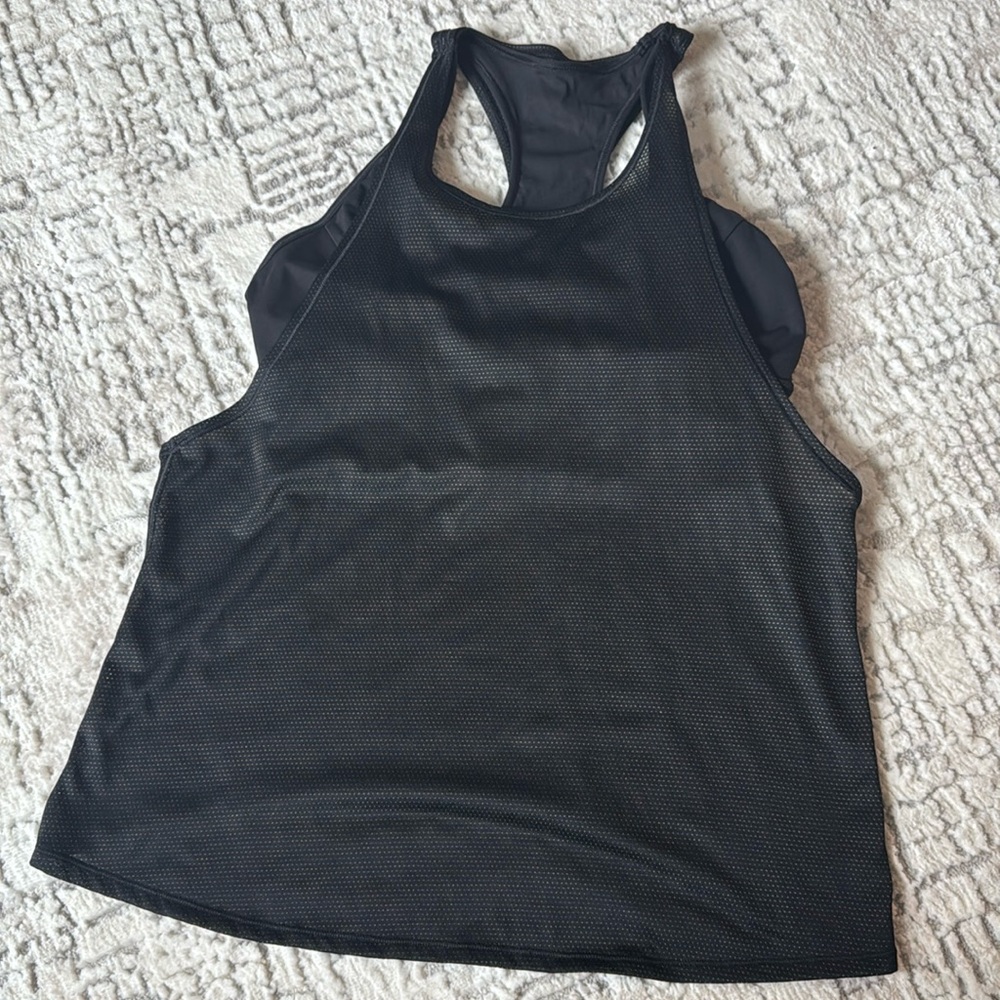 Lululemon built in bra workout tank